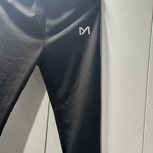 NWOT Fleece lined Black Streamlined Active Wear Set (2 pcs) Top and Bottoms XXL - Picture 10 of 16